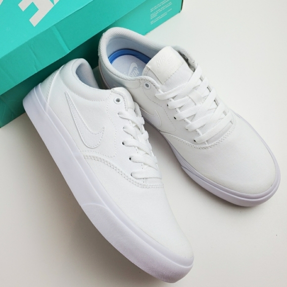 womens nike sb charge